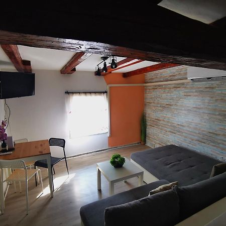 Attica Apartment Póla Kültér fotó
